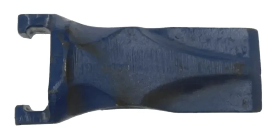 27SYLHX Dirt Bucket Tooth past bij Hensley