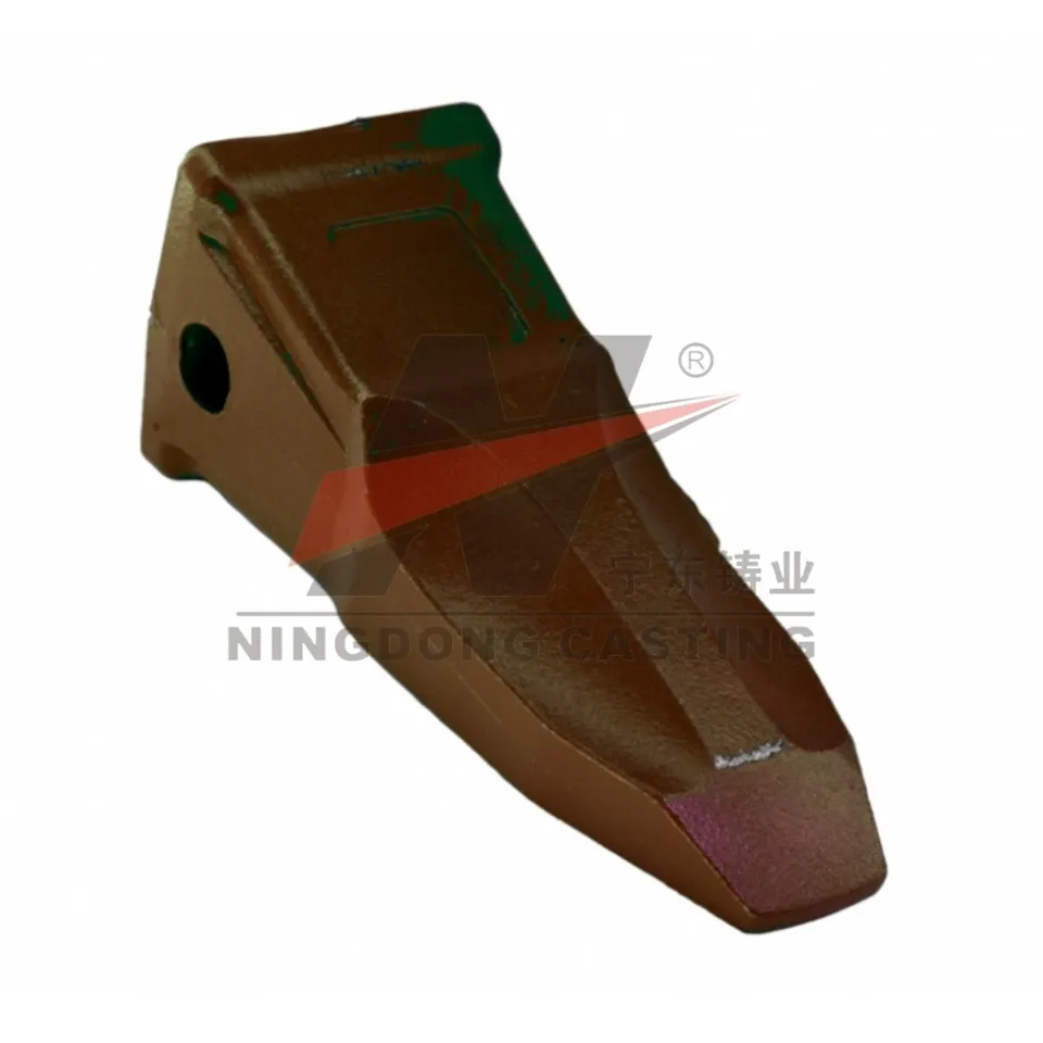 Versterkte emmertand Cat J450 ESCO 450CPE